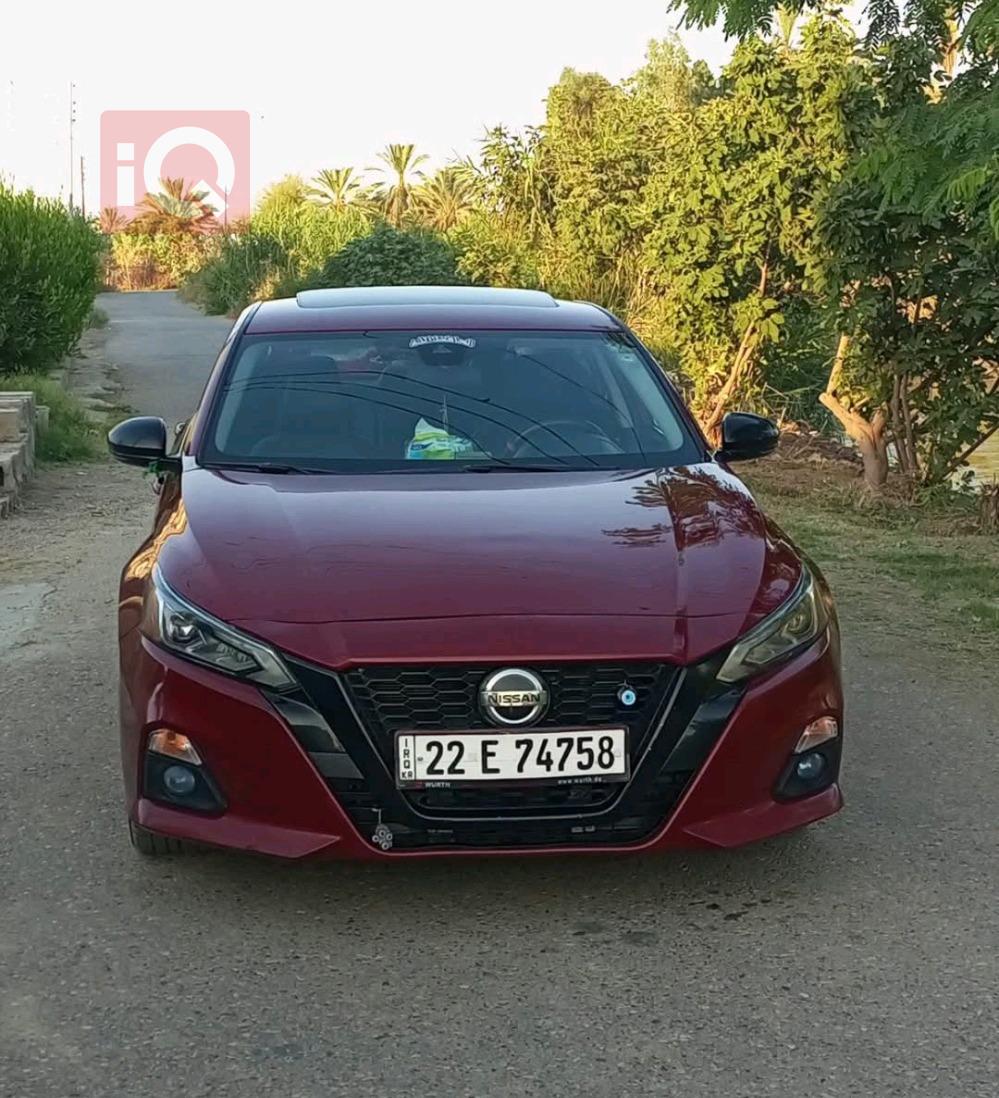 نیسان ئەلتیما